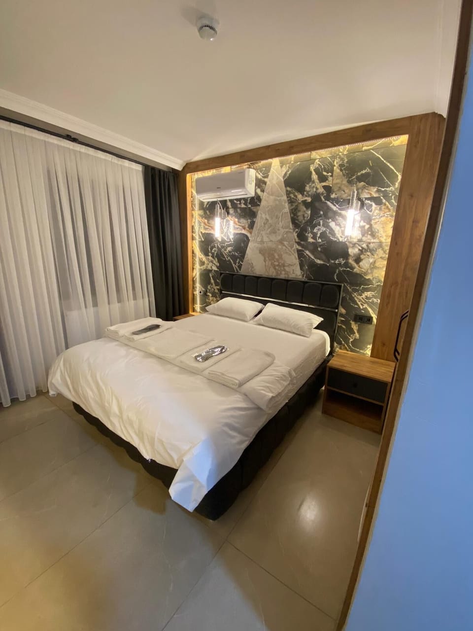 Deluxe Studio Suite, 1 Double Bed, Balcony | Free WiFi
