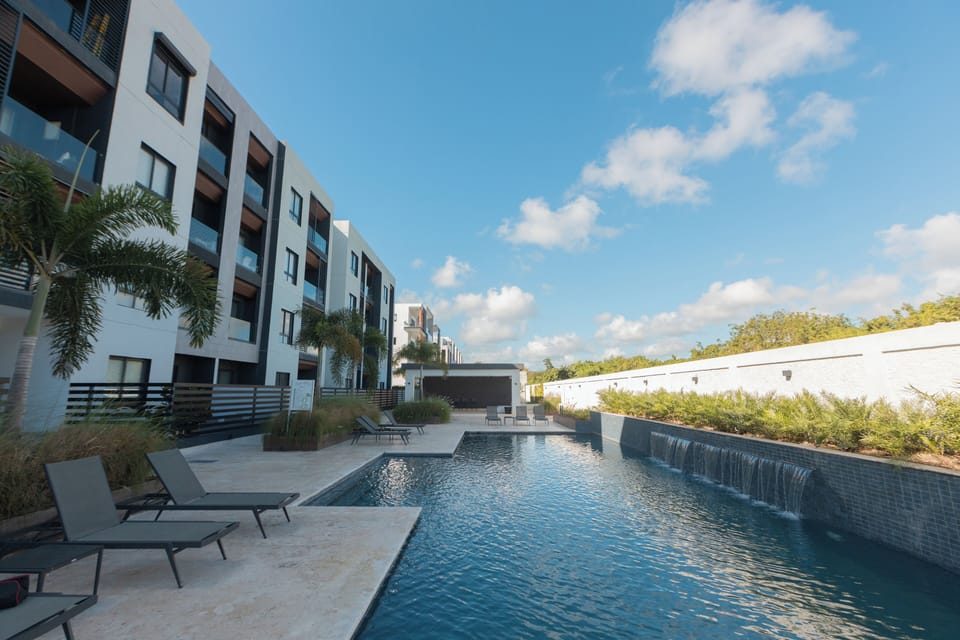 Luxury Hotel style pool