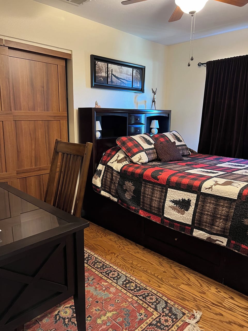 Bedroom 1 - Queen Bed.