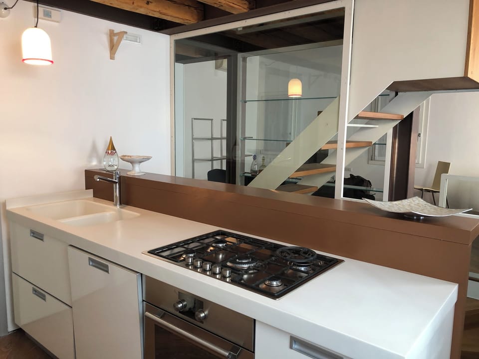 Deluxe Apartment | Private kitchen | Fridge, oven, stovetop, dishwasher