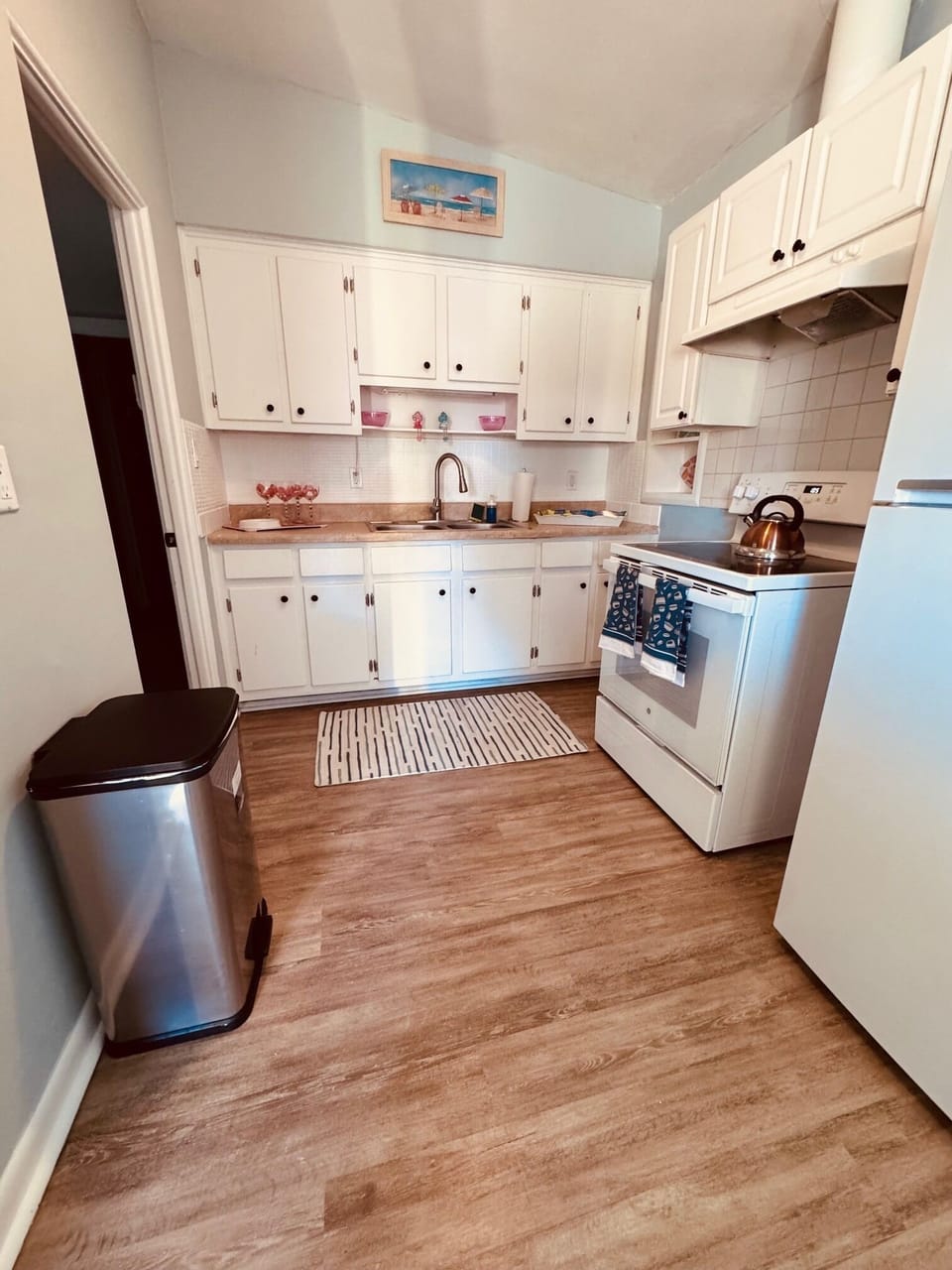 House, Beachside | Private kitchen | Full-size fridge, microwave, oven, electric kettle
