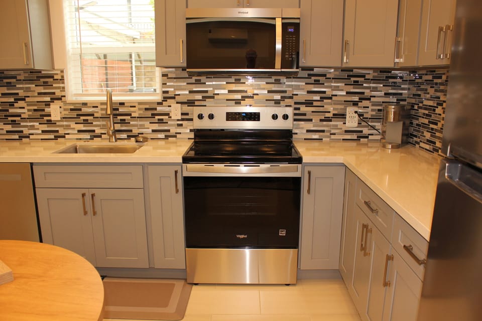 Stove, Oven and Microwave