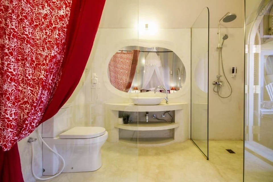 Individually decorated, individually furnished, soundproofing, free WiFi