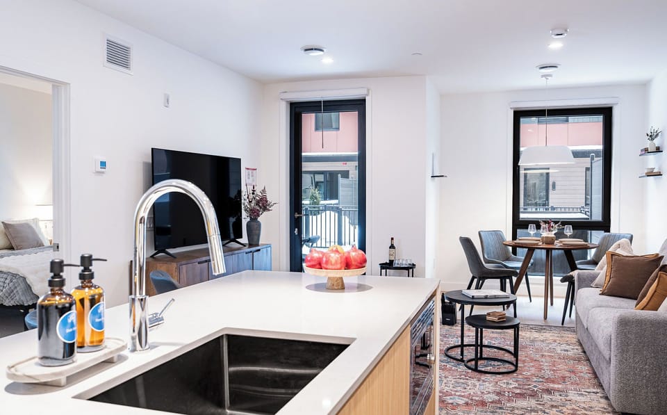 Tall Mountain Kitchen 