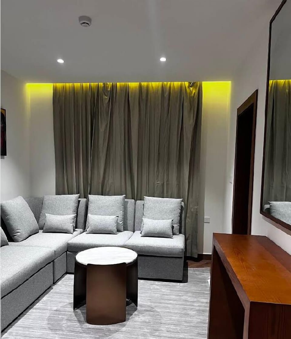In-room safe, iron/ironing board, WiFi (free)