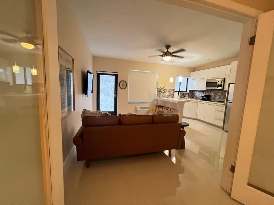 House | 1 bedroom