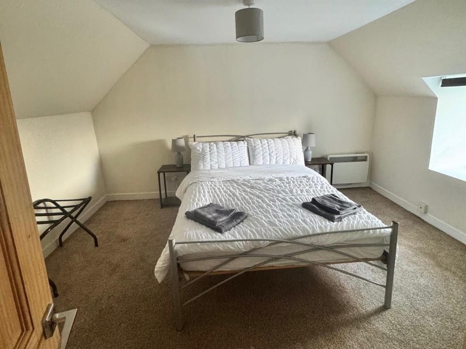 2 Borrodale - Sleeps 4 & Beautiful Mountain View House in Scotland