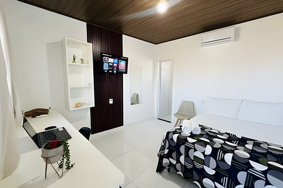 Desk, laptop workspace, free WiFi