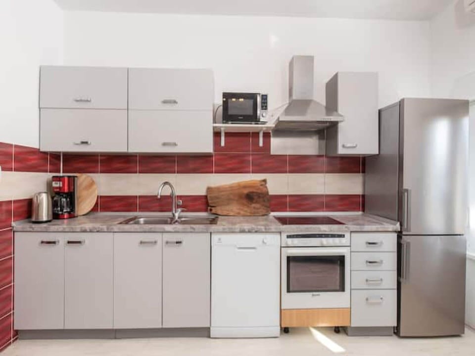 House | Private kitchen | Cleaning supplies