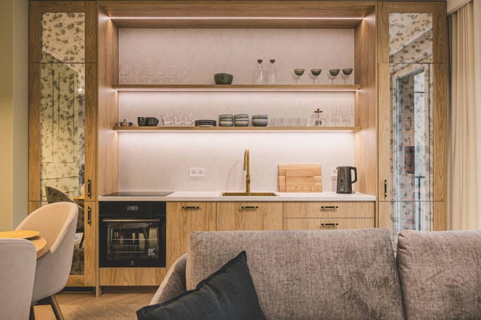 Fully equipped kitchen and cozy atmosphere – cook like at home.