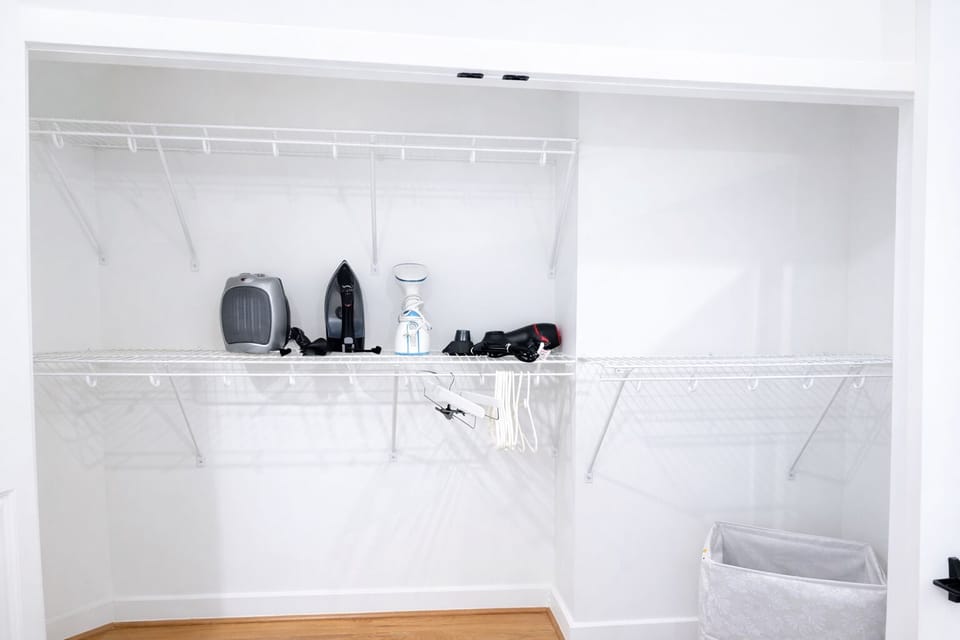 Closet 1