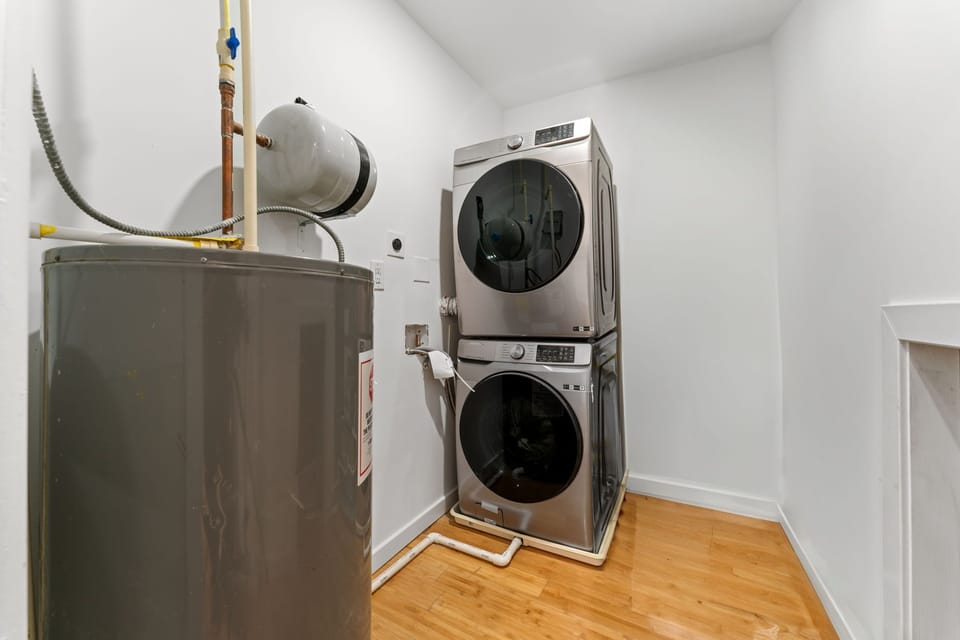 Laundry room 2