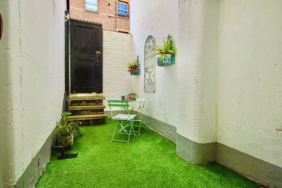 Rare Central London outside space - great in the Summer!!