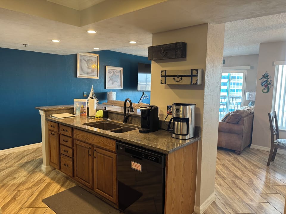 Well-equipped kitchen