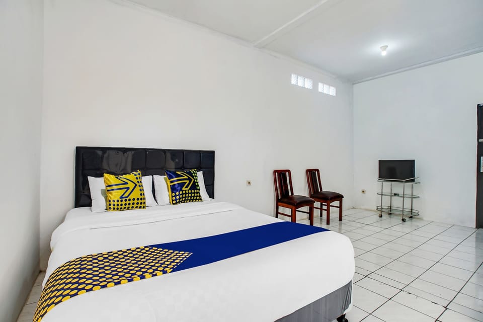 Economy Double Room | Free WiFi, bed sheets