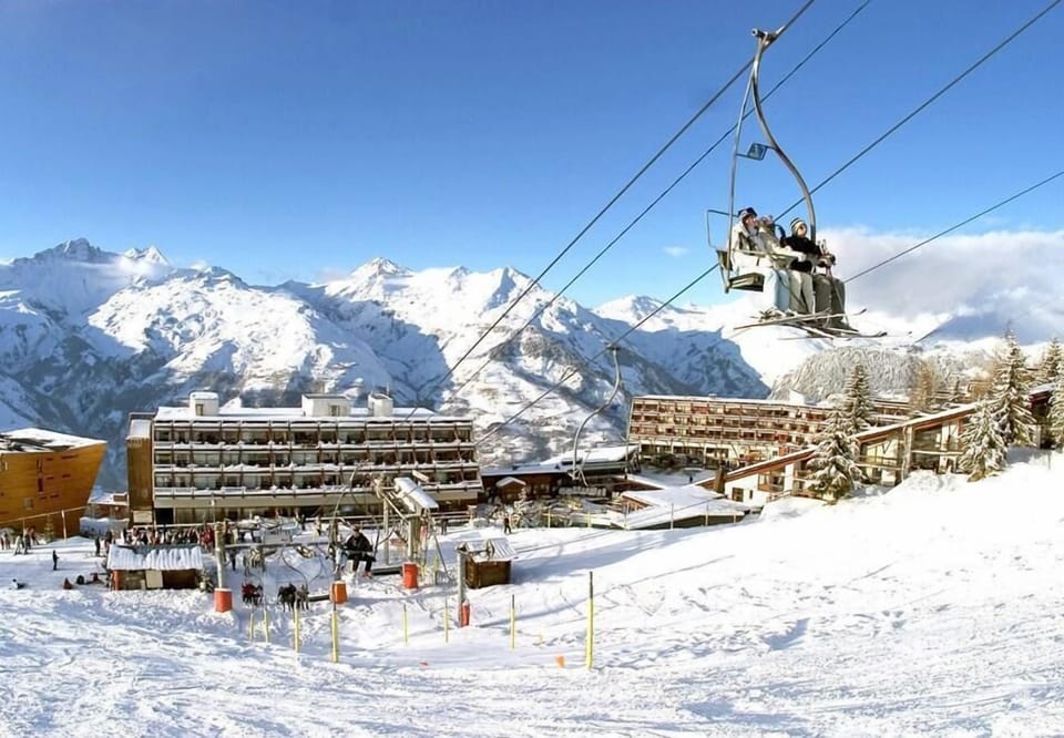 Snow and ski sports