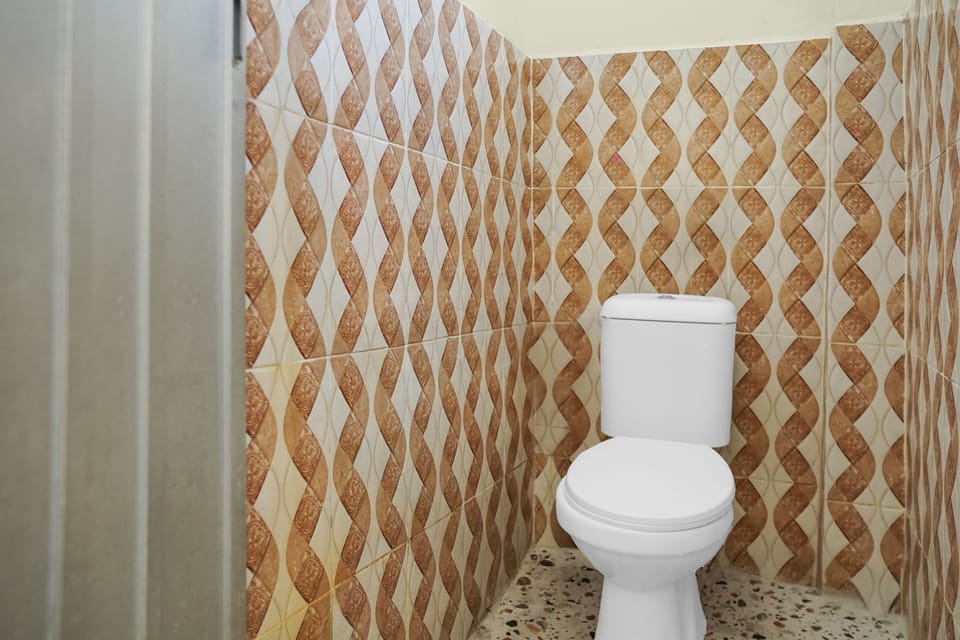 Shower, towels, soap