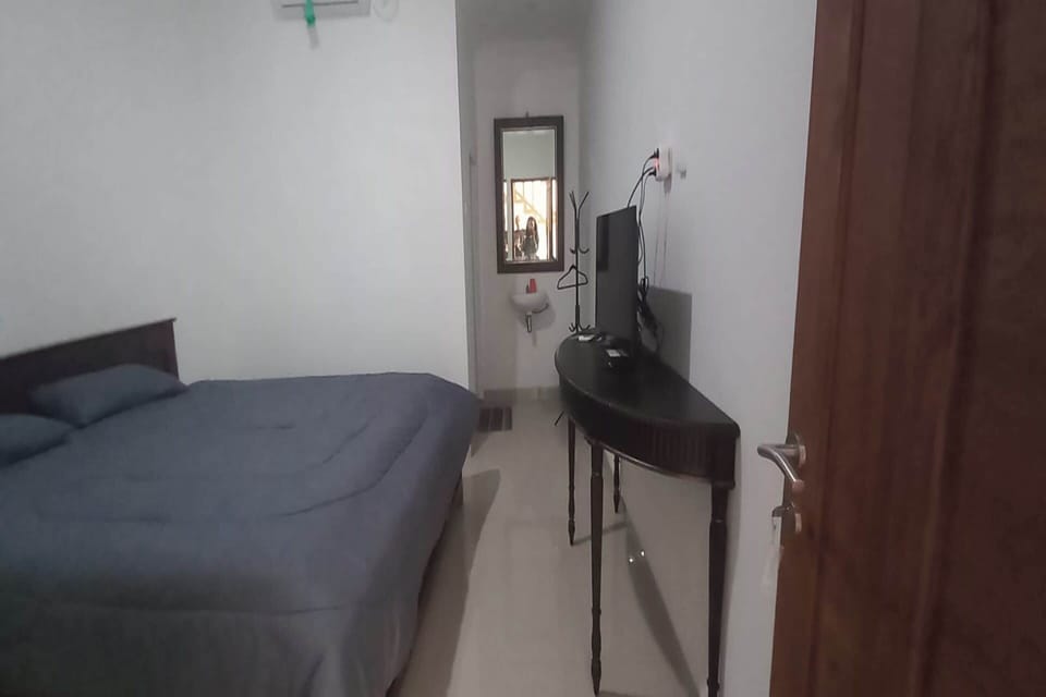 Standard Double Room | Free WiFi, bed sheets