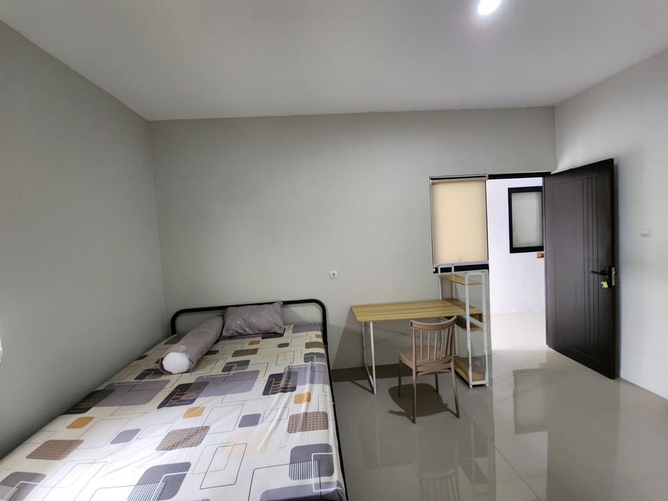 Deluxe Double Room | Free WiFi, bed sheets