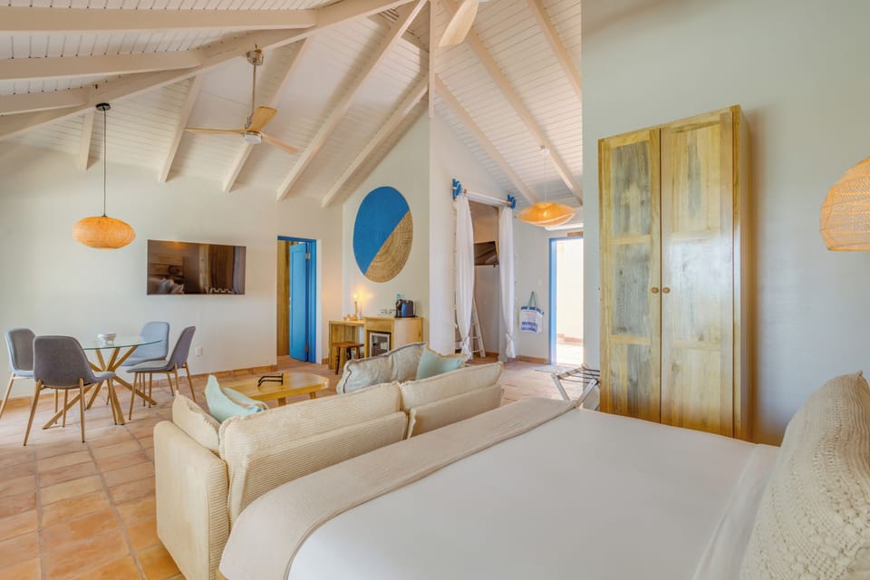 Seaview Family Suite | Premium bedding, in-room safe, desk, laptop workspace
