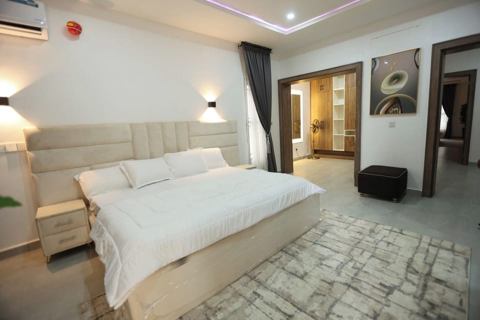 Family Room, Balcony, City View | Desk, laptop workspace, blackout drapes, soundproofing