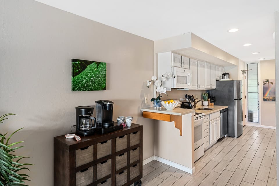 Bright and functional kitchen with everything you need for a comfortable stay