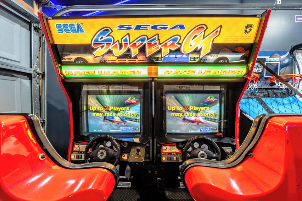 Retro Sega Super GT twin racer + hoops—arcade fun at home