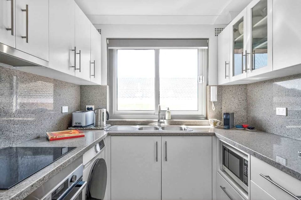 Great size kitchen perfect to cook up a great meal  or enjoy the local restaurants with takeaways 