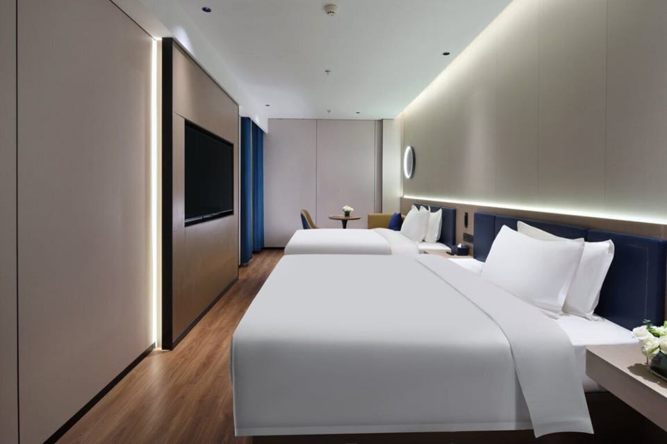 SUPERIOR TWIN ROOM | Blackout drapes, soundproofing, iron/ironing board, free WiFi