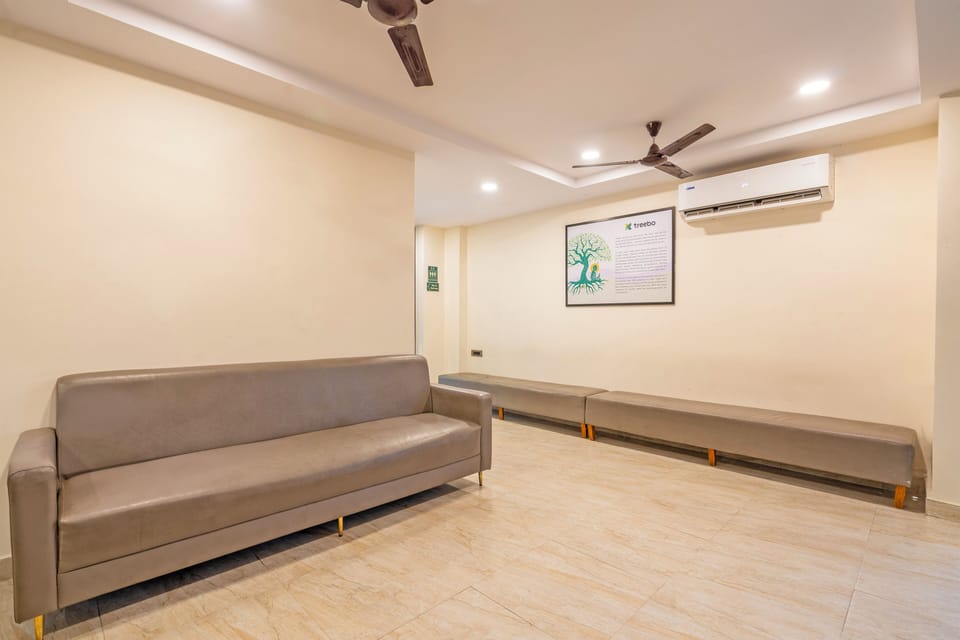 Treebo The Trio, Karmanghat Hotel in Hyderabad