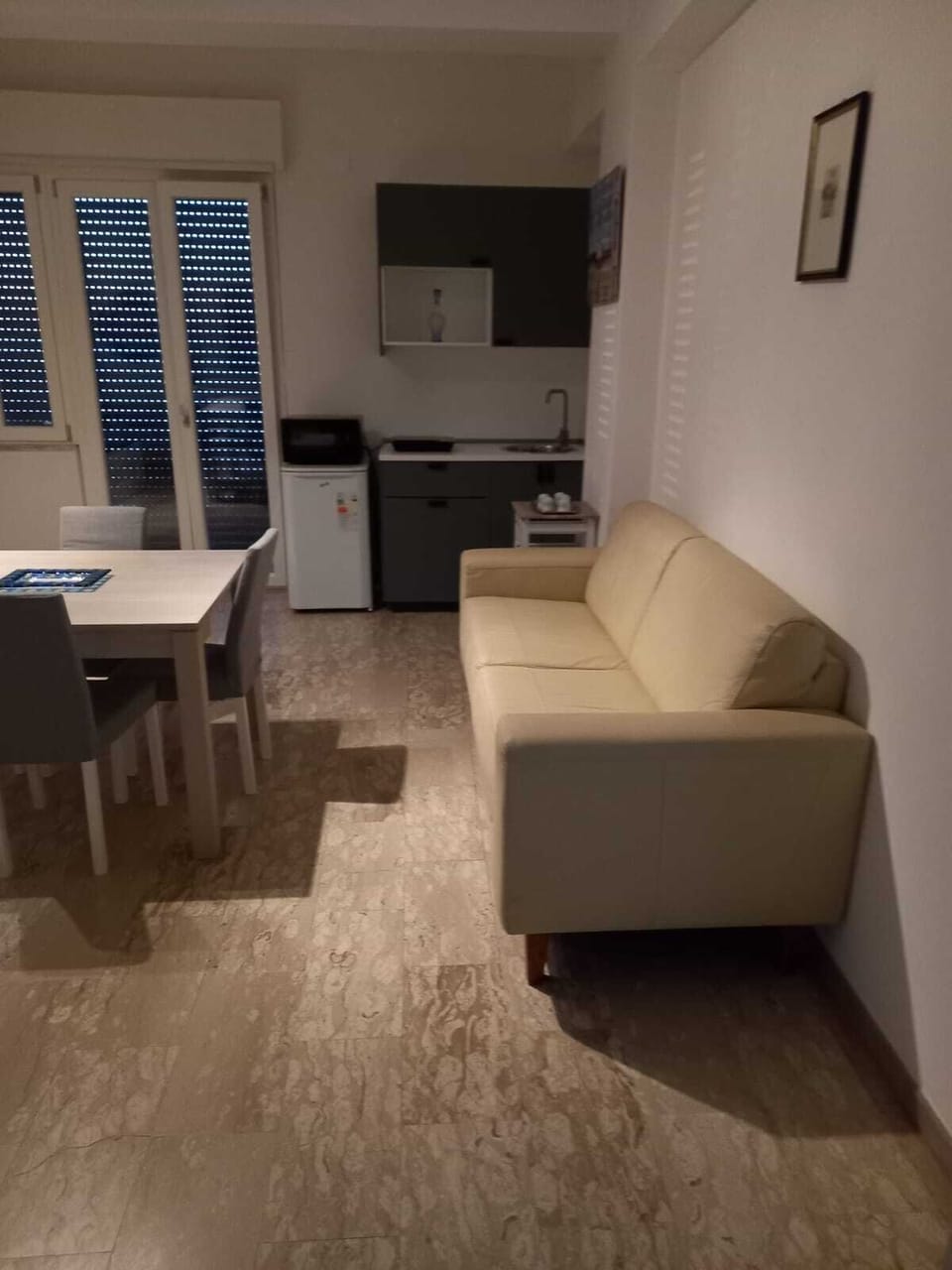 Deluxe Double Room, Balcony, Sea View | Private kitchen | Microwave