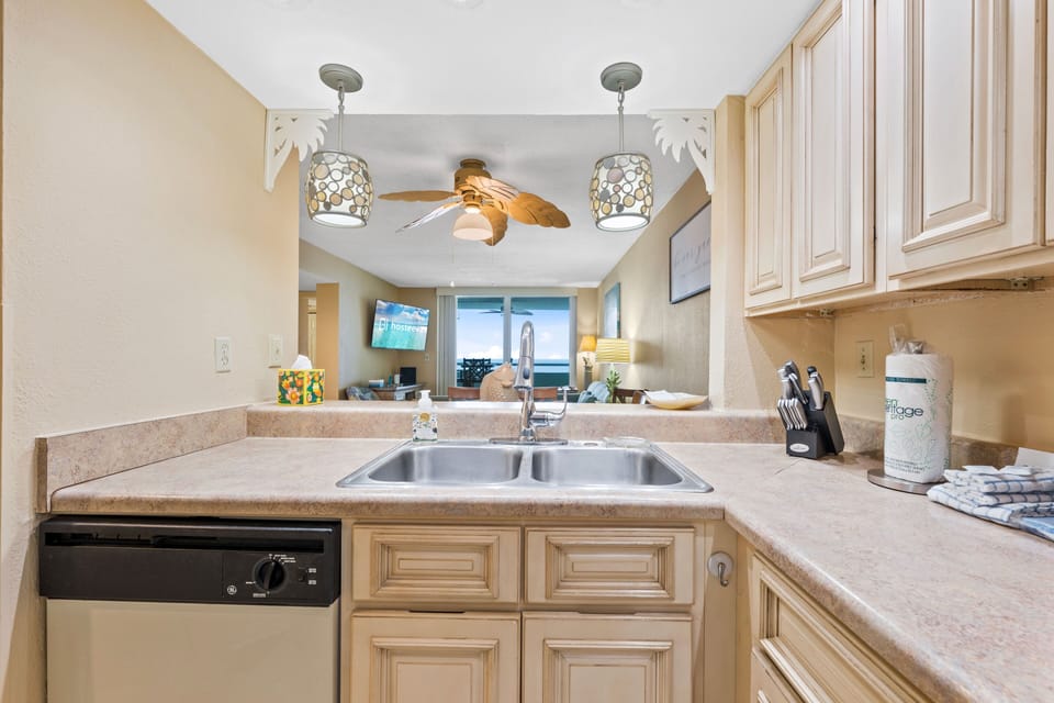 Signature Condo, 2 Bedrooms, Balcony, Beach View | Private kitchen | Coffee/tea maker, fridge, microwave, oven