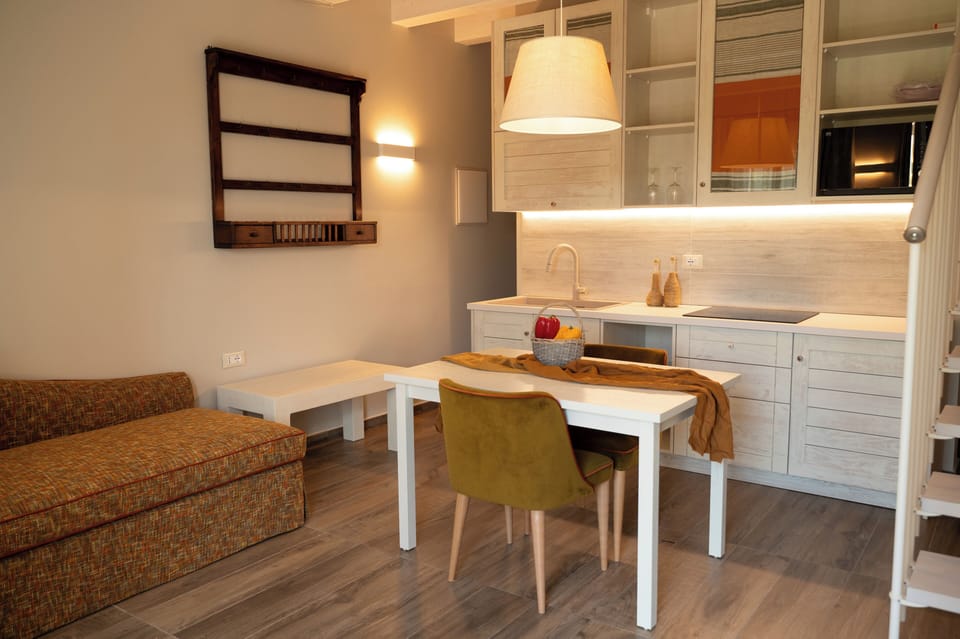 Deluxe Apartment, Mountain View | Living area