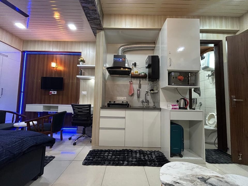 Apartment, 1 Bedroom, Accessible, Smoking | Interior