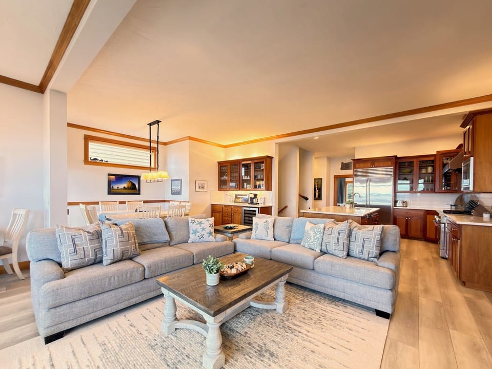 Our team loves going above and beyond for our guests. Reach out to our concierge anytime for recommendations and help connecting with local favorites.