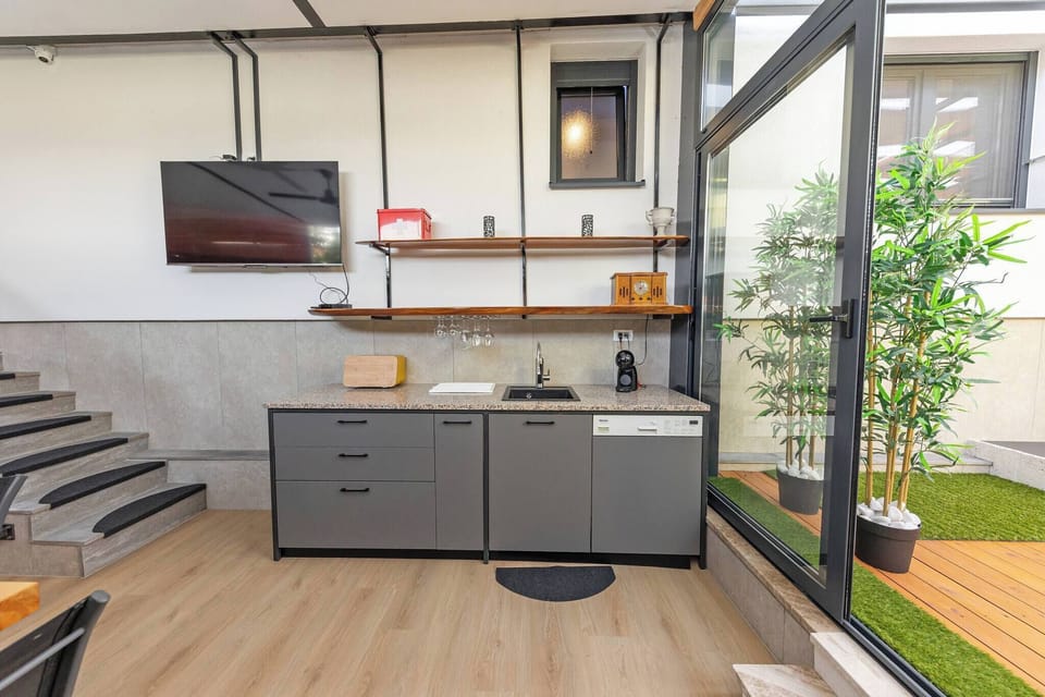 Apartment, 2 Bedrooms, Garden View | Interior