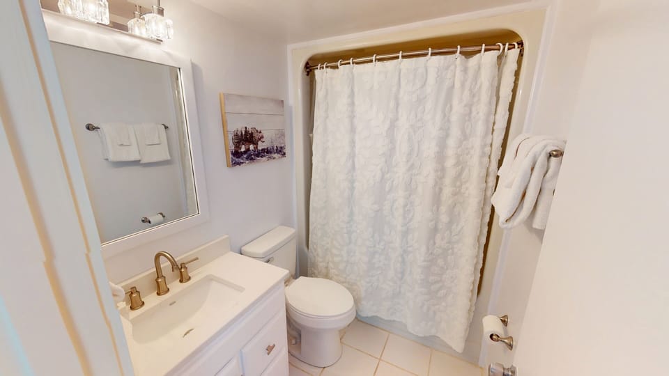 Bathroom, Indoors, Room, Toilet, Sink