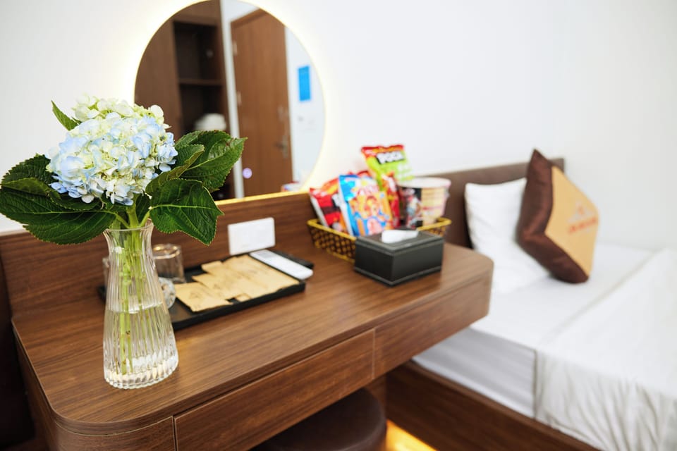 Standard Double or Twin Room | In-room dining