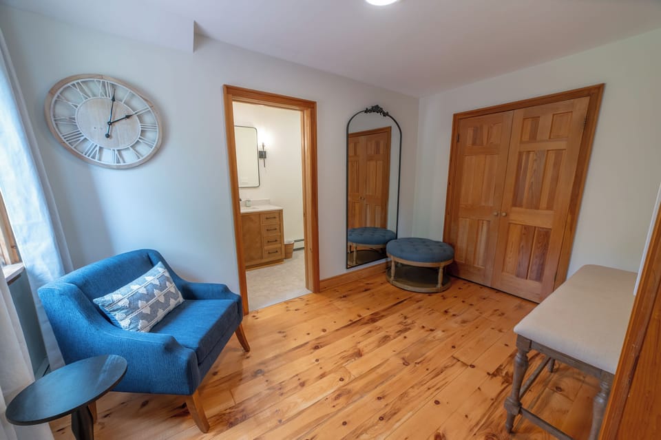 Main House Upstairs ensuite