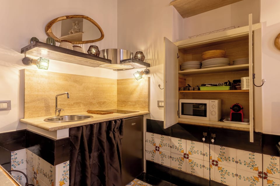 Apartment | Living area | 50-cm TV with cable channels