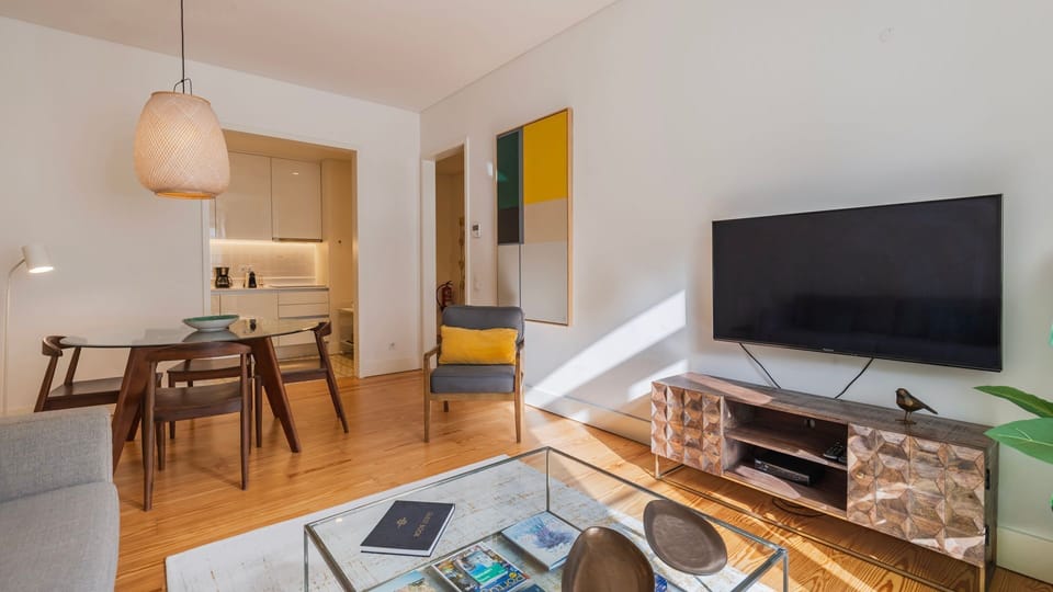 Relax in a comfortable sitting area with modern furnishings and a flat screen TV, perfect for unwinding after a long day exploring Lisbon.
#comfort #design #relax #luxury #portugal #pt #lisbon