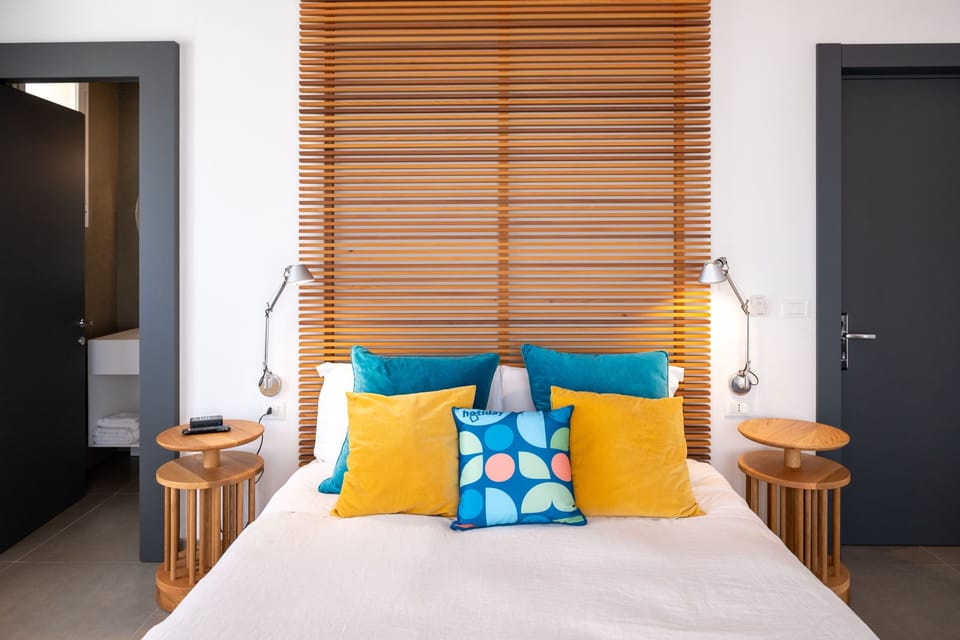 Triple Room | In-room safe, desk, WiFi (free)