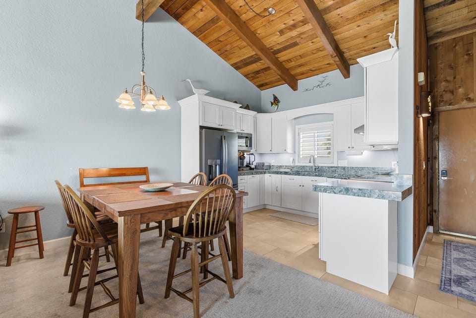 House, Multiple Beds (Sea Dunes Nautilus B7) | Dining