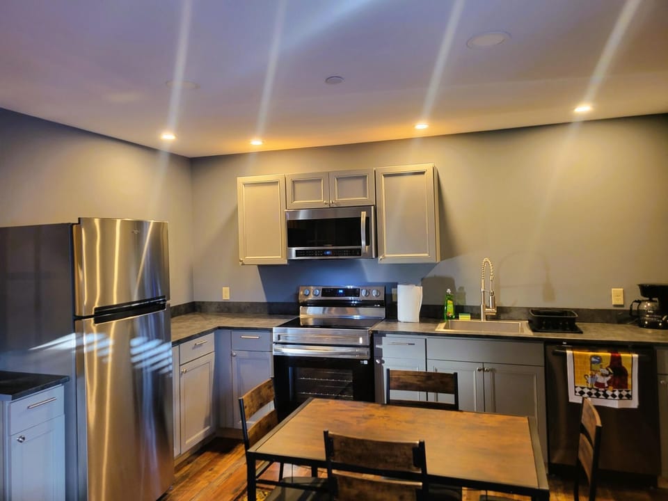 H6 - Two-Bedroom Apartment (654)