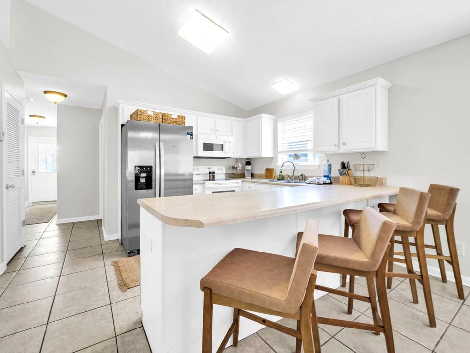 House, Multiple Beds (Barefoot Villa) | Private kitchen | Oven, toaster