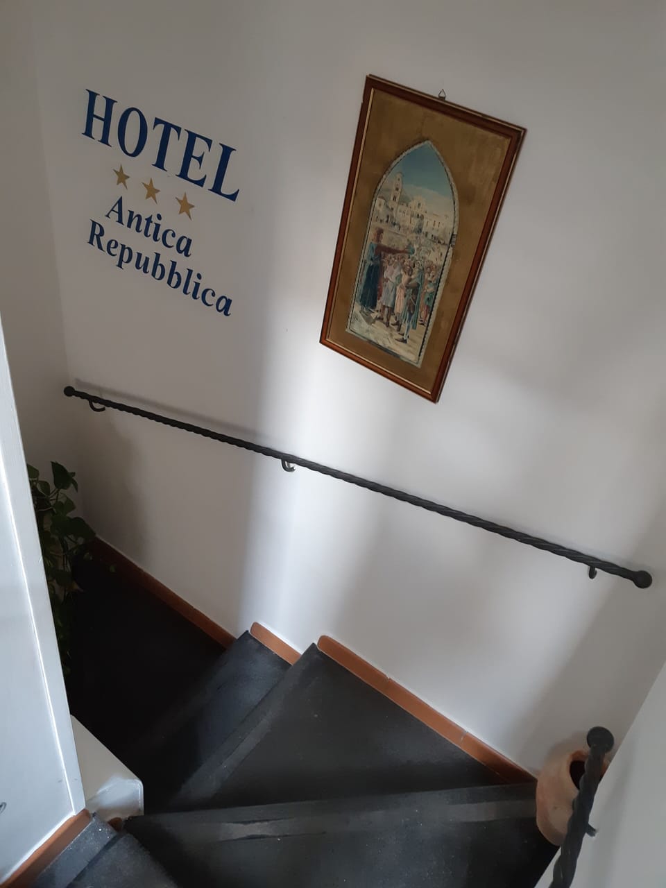 Handrails in stairways