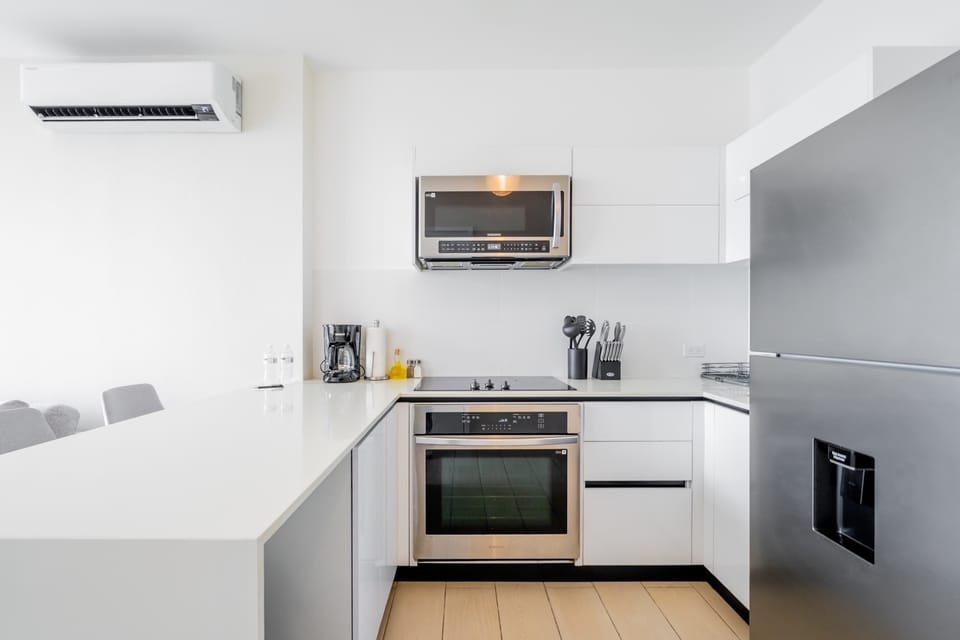 Complete and modern kitchen