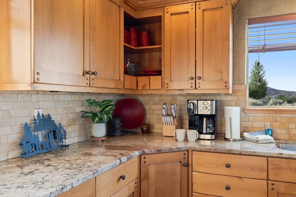 Full Kitchen