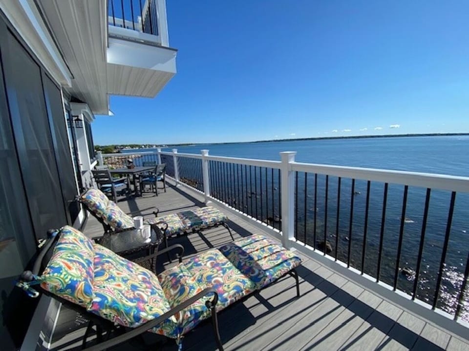 Northeast view - West Island