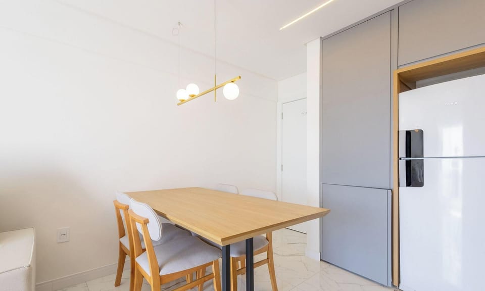 Basic Apartment | Dining